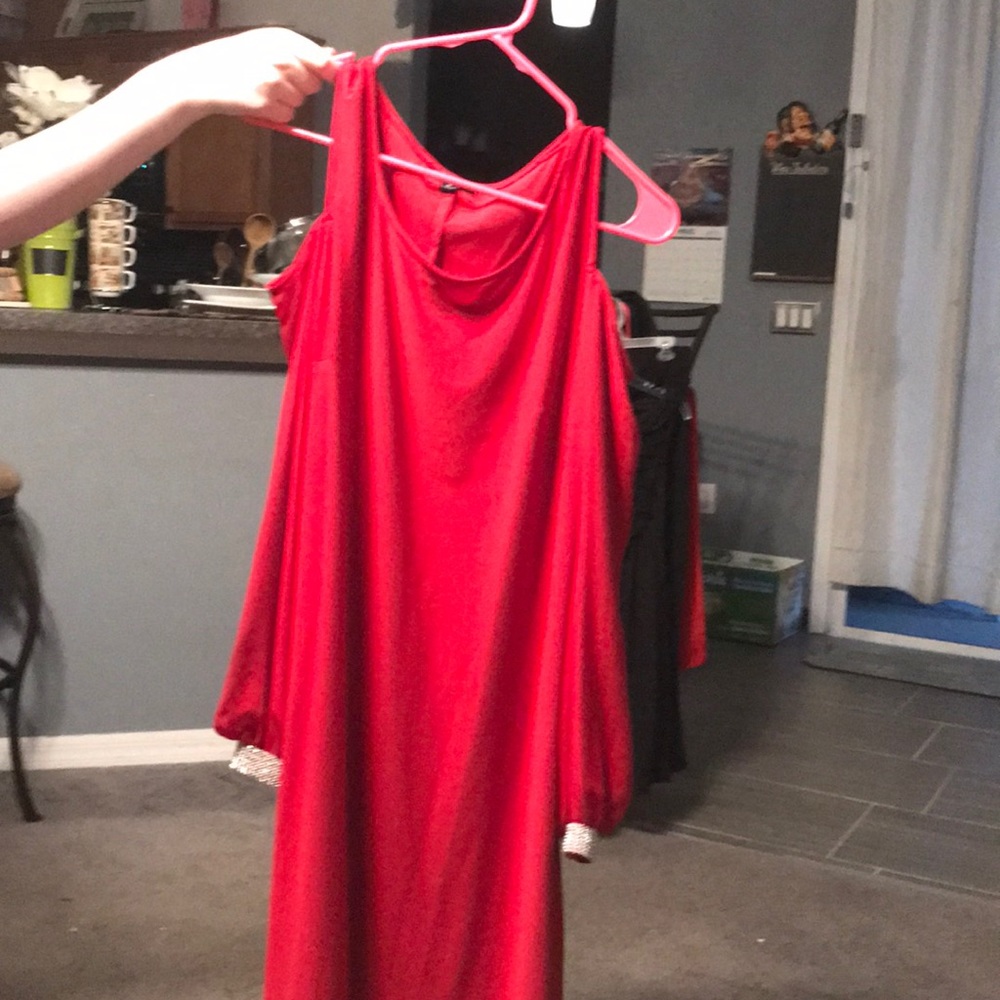 MSK cold shoulder cocktail dress